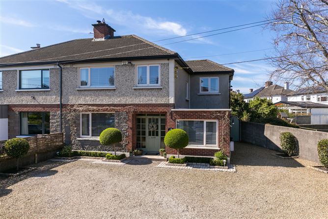 https://photos-a.propertyimages.ie/media/4/9/9/4925994/49ccecb5-780e-4671-8c3e-a1a549a386ec_l.jpg
