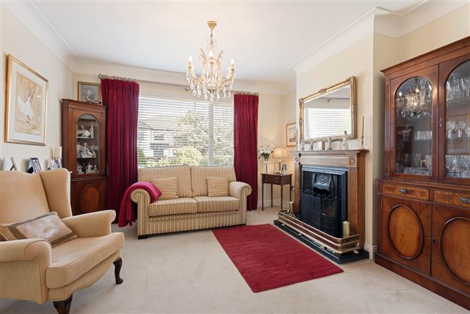 https://photos-a.propertyimages.ie/media/4/9/9/4925994/49ccecb5-780e-4671-8c3e-a1a549a386ec_l.jpg