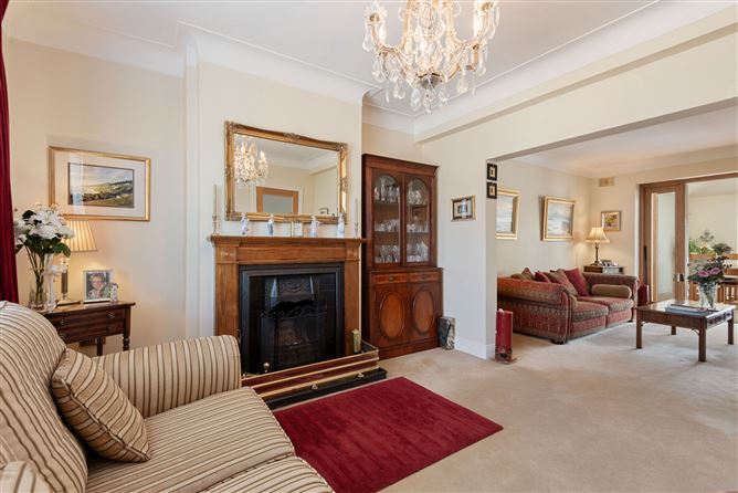 https://photos-a.propertyimages.ie/media/4/9/9/4925994/49ccecb5-780e-4671-8c3e-a1a549a386ec_l.jpg