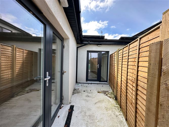 Apartments 1 - 4, 11-12 Barrack Street, Goresbridge, Co. Kilkenny