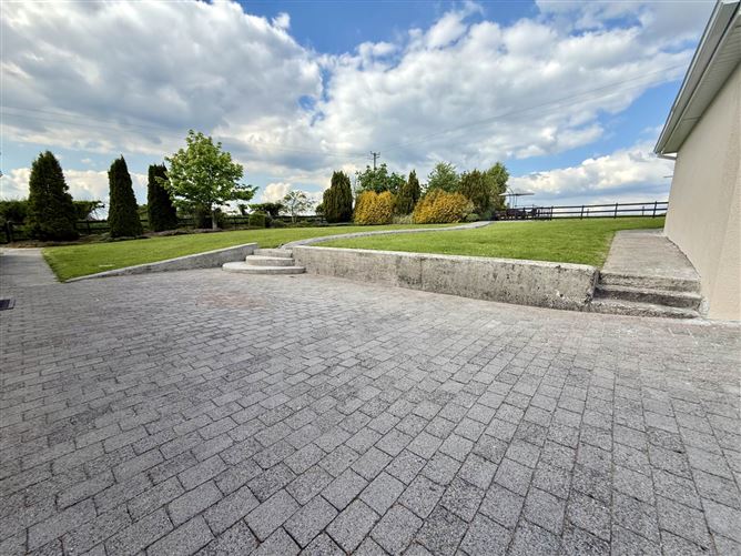 Kilruane, Lisacul, Castlerea, County Roscommon