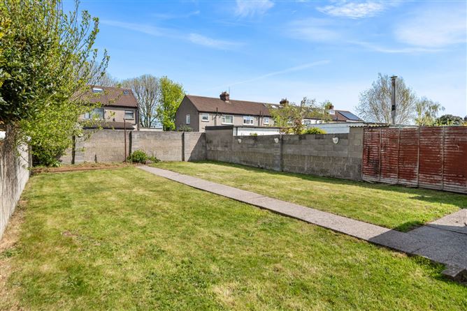 Photo 12 of 17 — 8 Hillsbrook Avenue, Perrystown, Dublin 12