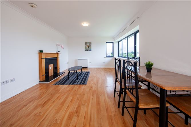 https://photos-a.propertyimages.ie/media/4/9/9/5008994/695d2e79-0d67-4387-bee8-0ba64e953364_l.jpg