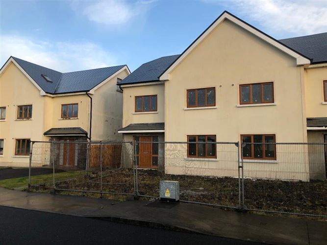 7 The Meadows, Castlerea, Roscommon