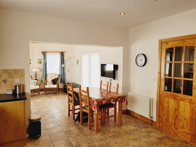 "The Garden Cottage", Lawn View, Mill Road, Kinlough, Leitrim