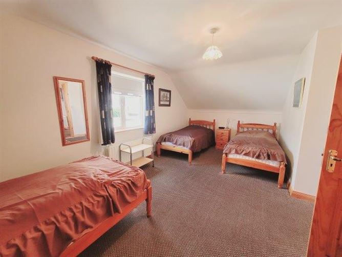 "The Garden Cottage", Lawn View, Mill Road, Kinlough, Leitrim