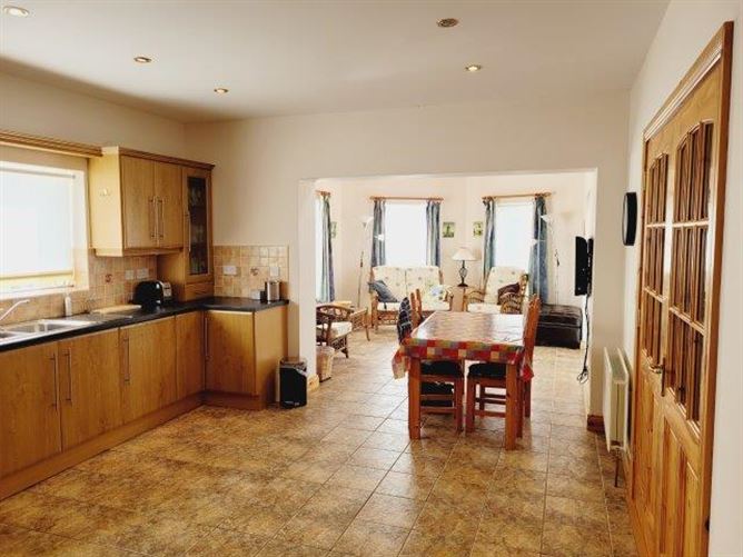 "The Garden Cottage", Lawn View, Mill Road, Kinlough, Leitrim