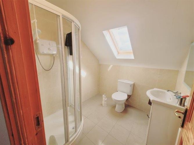 "The Garden Cottage", Lawn View, Mill Road, Kinlough, Leitrim