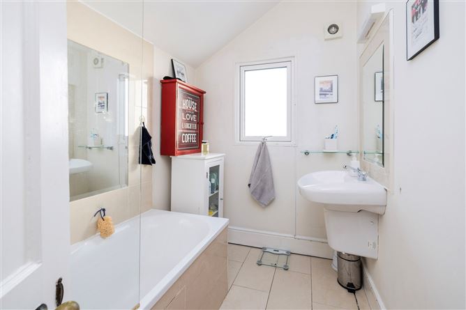 10 St Canices Road, Glasnevin, Dublin 11