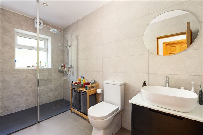 Photo 6 of 11 — 2 Engleberg Court, Dun Laoghaire, Co. Dublin