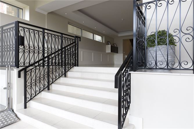 24 The Crofton, 15-16 Georges Place, Dun Laoghaire, Co. Dublin