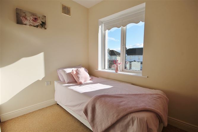 19 Finnswood, Finnstown Cloisters, Lucan, Co. Dublin