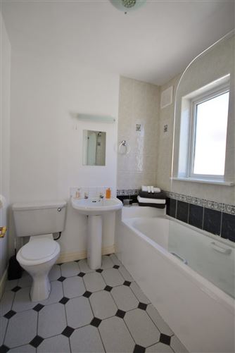 19 Finnswood, Finnstown Cloisters, Lucan, Co. Dublin