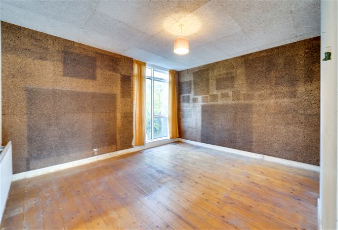 24 Kilgobbin Heights, Stepaside, Dublin 18