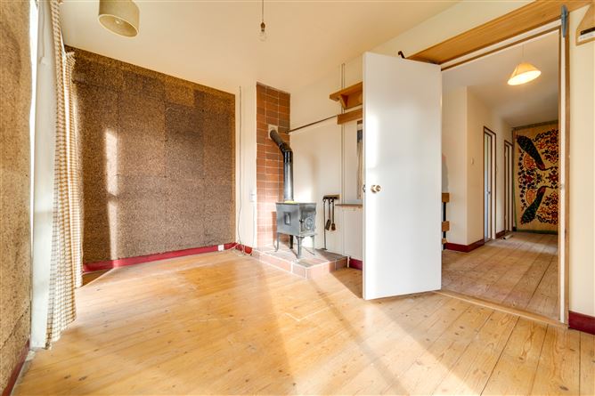 24 Kilgobbin Heights, Stepaside, Dublin 18