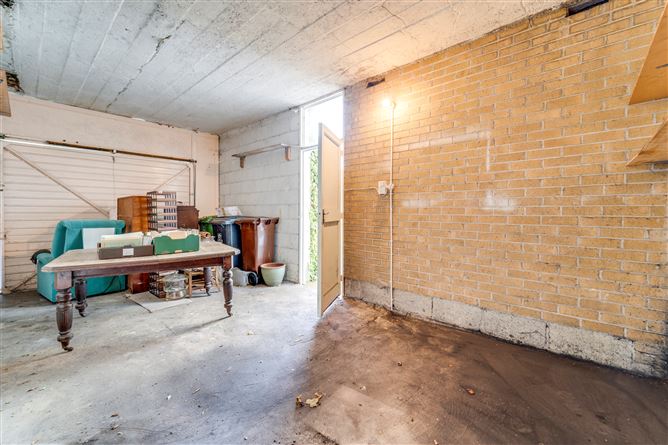 24 Kilgobbin Heights, Stepaside, Dublin 18