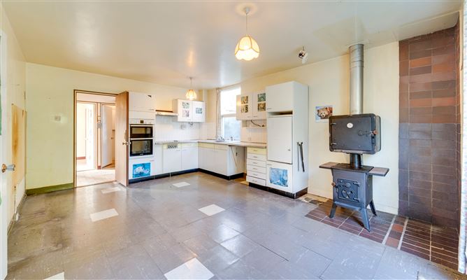 24 Kilgobbin Heights, Stepaside, Dublin 18