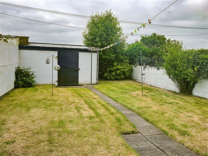 16 McDonagh Terrace, Littleton, Thurles, Co. Tipperary