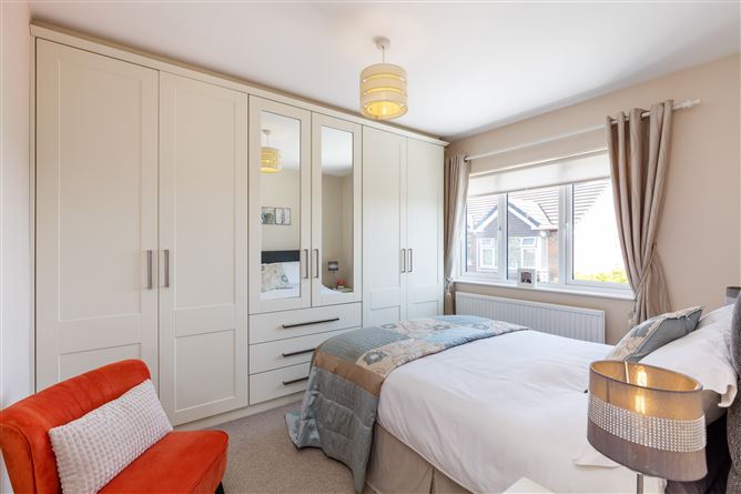 37 Milford, Old Yellow Walls, Malahide, Co.Dublin