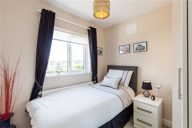 37 Milford, Old Yellow Walls, Malahide, Co.Dublin