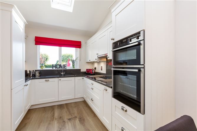 37 Milford, Old Yellow Walls, Malahide, Co.Dublin