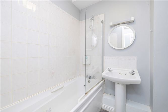 Apt 17, 55 Mountjoy Square, Mountjoy Square, Dublin 1