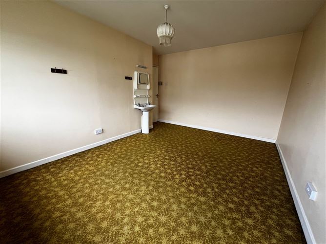 24 Sycamore Drive, Highfield, Galway, County Galway