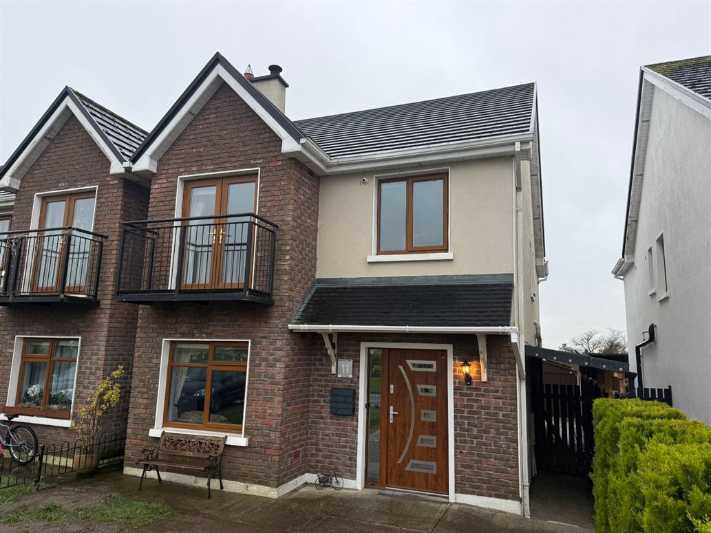 11 Newcastle Court, Cluain Ri, Ballymahon, Co.Longford.