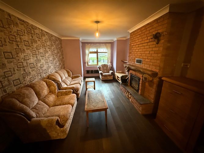 11 Newcastle Court, Cluain Ri, Ballymahon, Co.Longford.