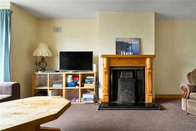 1B Cregaún, Tobartaiscain, Clonroad More, Ennis, Co. Clare