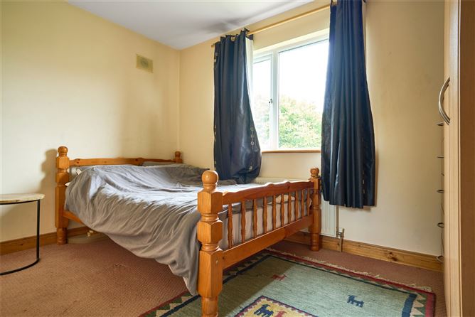 1B Cregaún, Tobartaiscain, Clonroad More, Ennis, Co. Clare