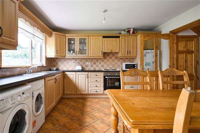 1B Cregaún, Tobartaiscain, Clonroad More, Ennis, Co. Clare