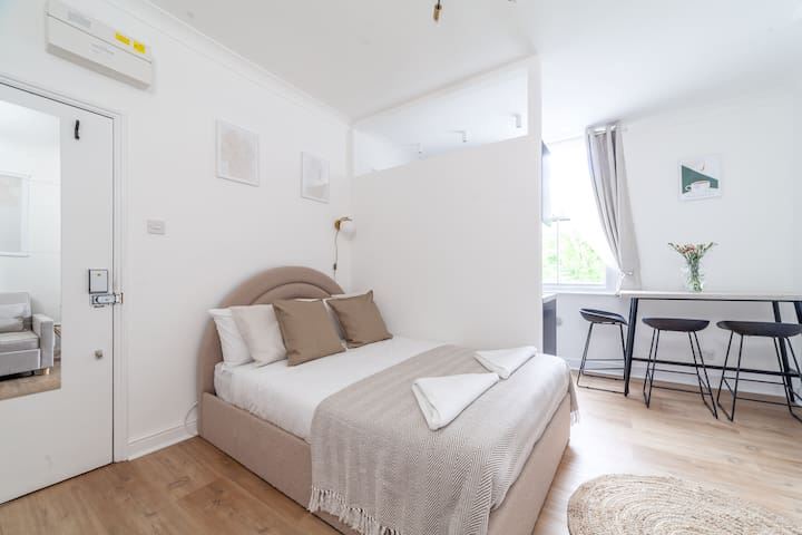 Studio in the Park,London,Greater London,United Kingdom