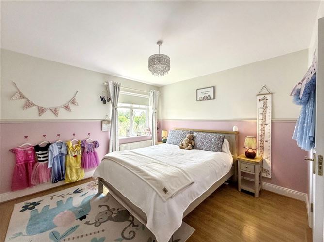 8 Ardán Rua, Nenagh, Tipperary