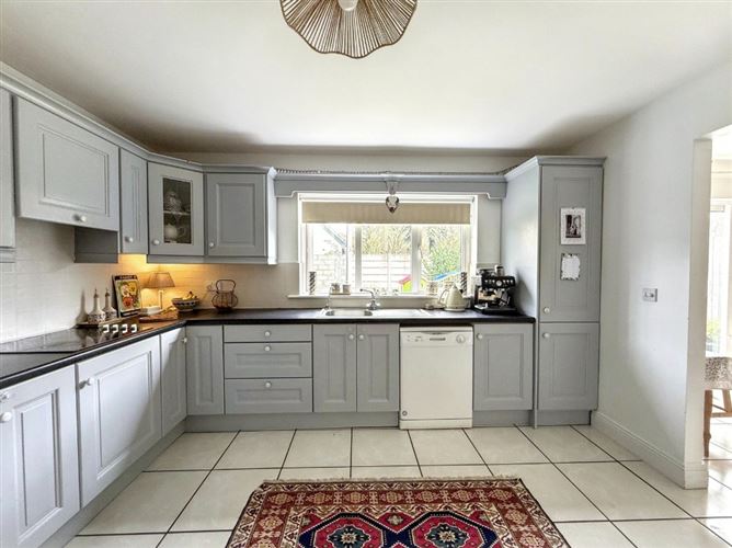 8 Ardán Rua, Nenagh, Tipperary