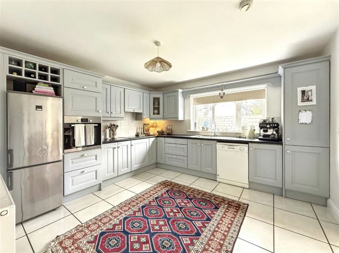 8 Ardán Rua, Nenagh, Tipperary