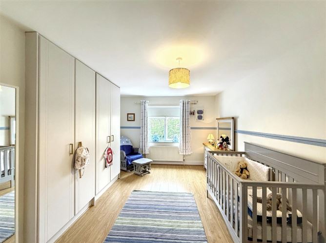 8 Ardán Rua, Nenagh, Tipperary