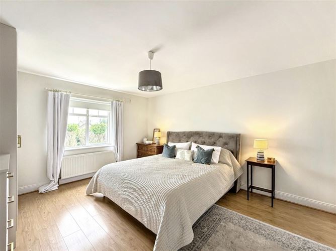 8 Ardán Rua, Nenagh, Tipperary