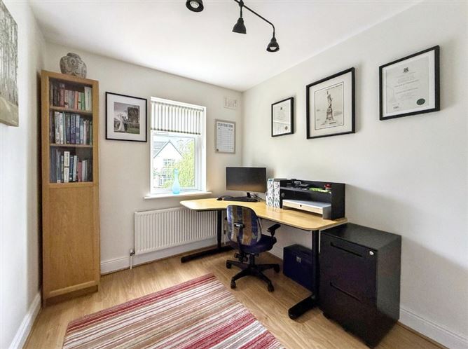 8 Ardán Rua, Nenagh, Tipperary