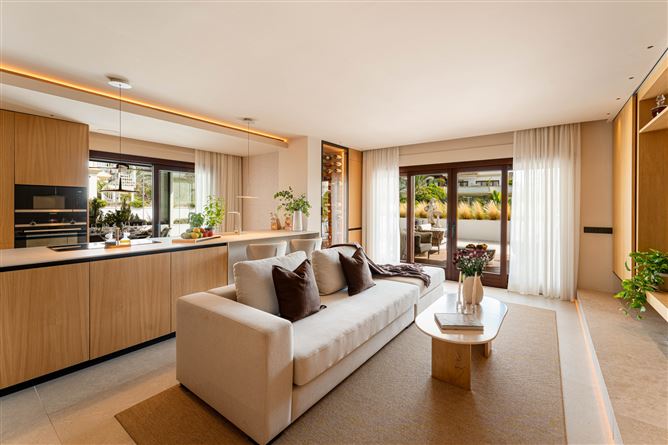 {name:Malaga, codeiso:MA}, Marbella, Marbella Golden Mile, Lomas del Rey, Spain - COSTA-01207P