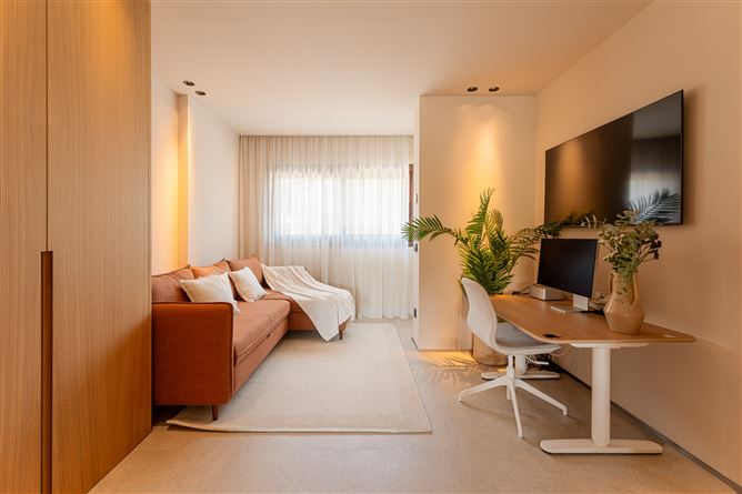 {name:Malaga, codeiso:MA}, Marbella, Marbella Golden Mile, Lomas del Rey, Spain - COSTA-01207P