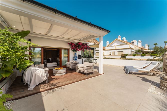 {name:Malaga, codeiso:MA}, Marbella, Marbella Golden Mile, Lomas del Rey, Spain - COSTA-01207P