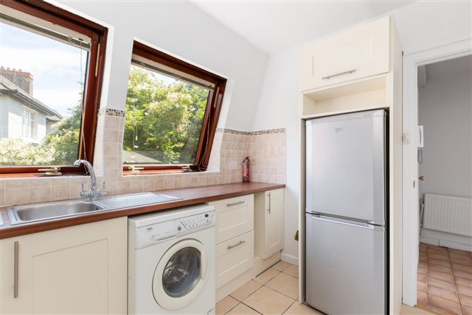 45 River Gardens, Glasnevin, Dublin 9
