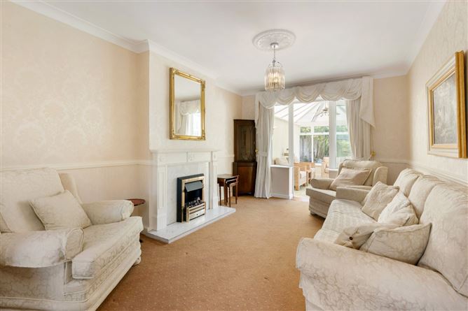 17 Hillside Park, Rathfarnham, Dublin 16
