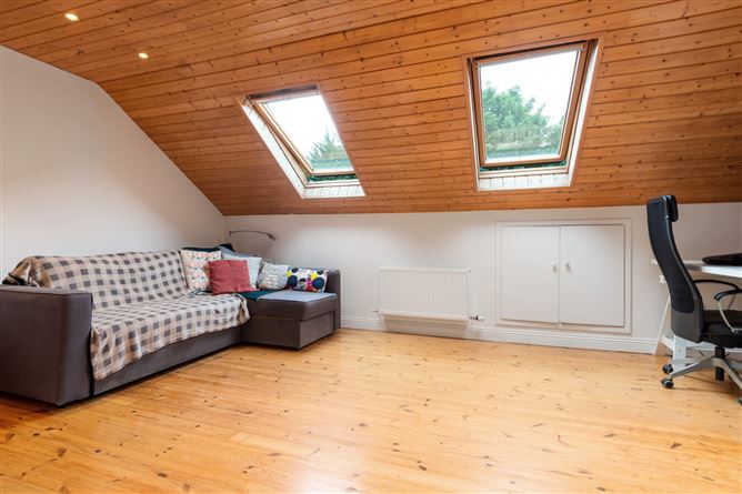 57 Woodside, Dodder Park Road, Rathfarnham, Dublin 14