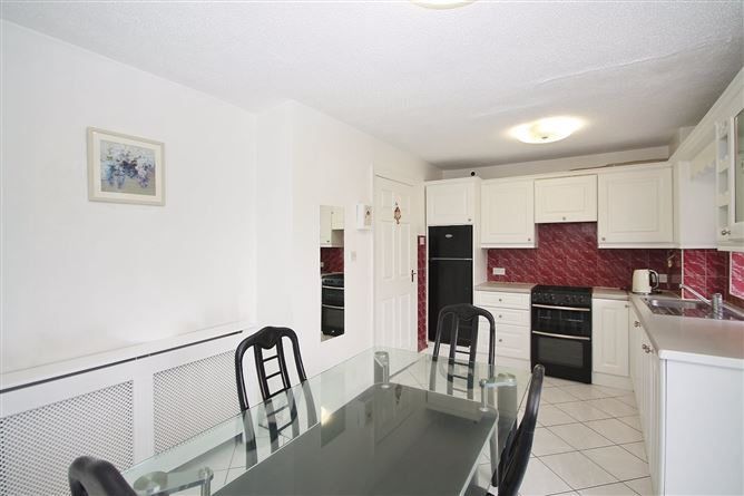 27 Kilmartin Park, Tallaght, Dublin 24