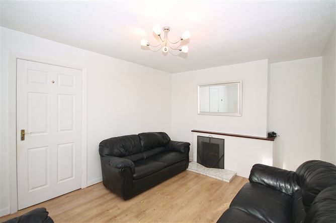 27 Kilmartin Park, Tallaght, Dublin 24