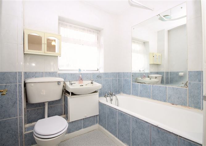 27 Kilmartin Park, Tallaght, Dublin 24