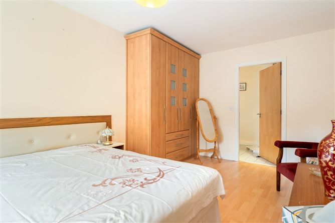 13 Ros Mor View, Scholarstown Road, Knocklyon, Dublin 16