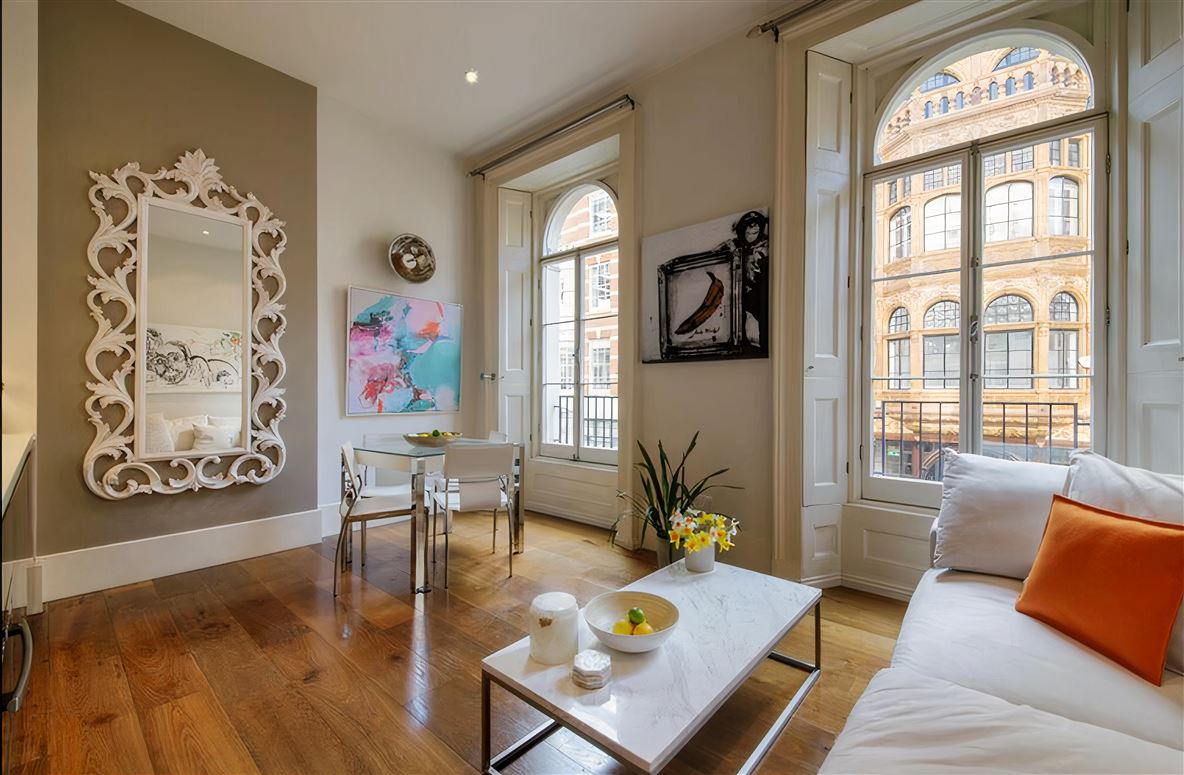 Mayfair Light,London,Greater London,United Kingdom